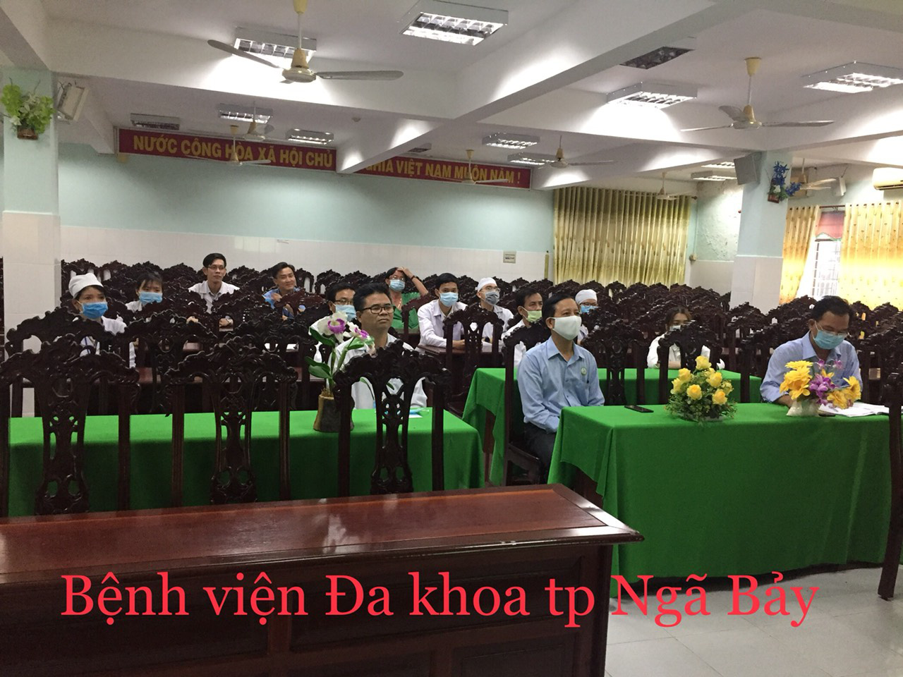 Người miền Tây đón tin vui khi có trung tâm tư vấn khám, chữa bệnh từ xa - Ảnh 2.