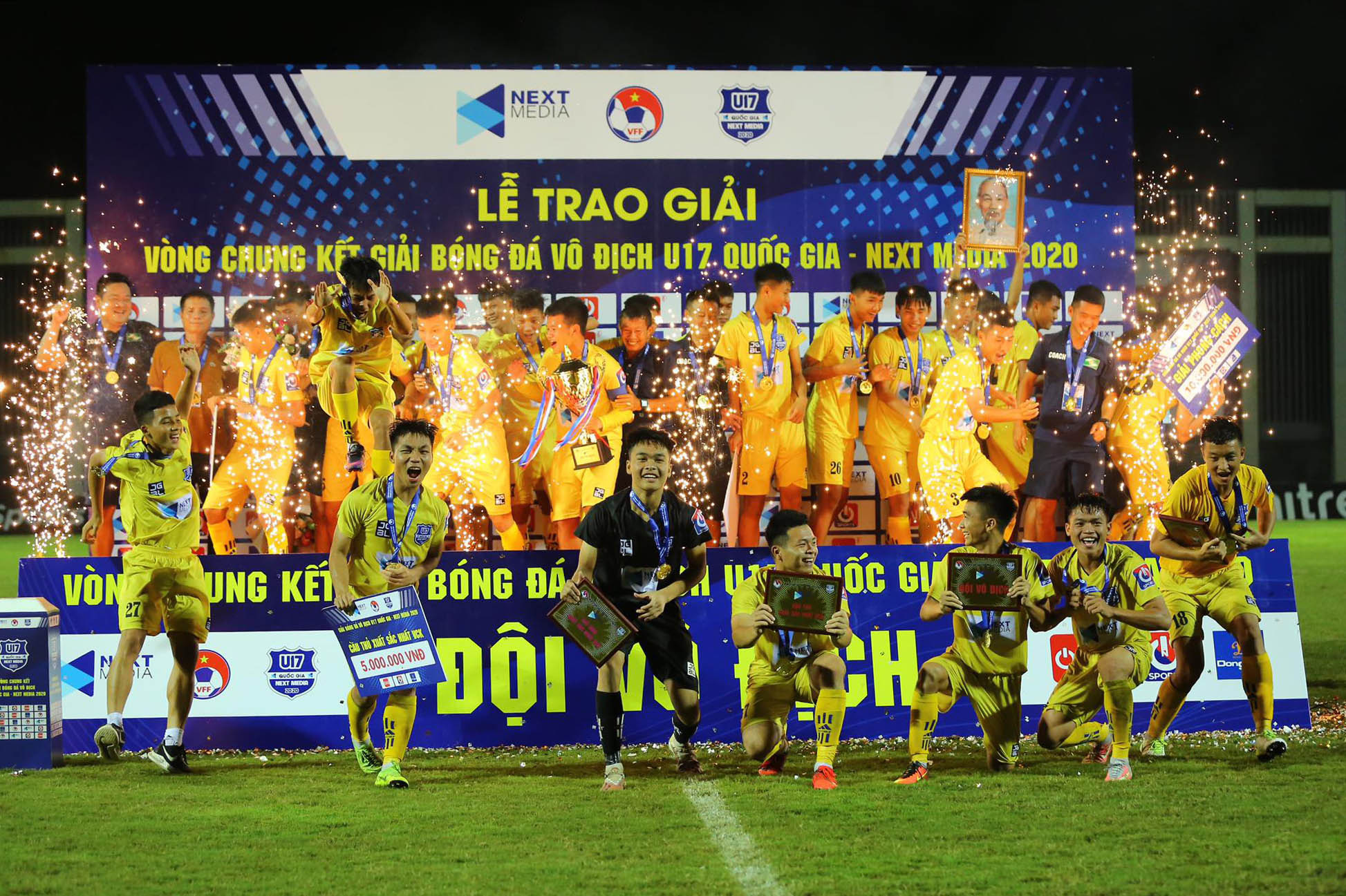 Vô địch U17 quốc gia: Bóng đá trẻ xứ Nghệ lấy lại uy danh