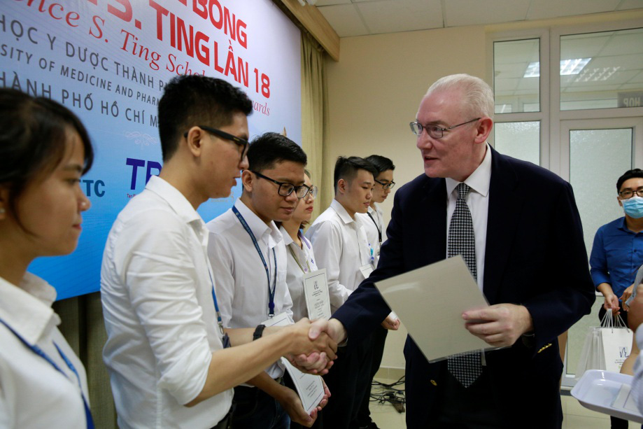 Quỹ Lawrence S. Ting: Hơn 8,5 tỉ đồng d&agrave;nh cho HS-SV vượt kh&oacute;, học giỏi - Ảnh 3.