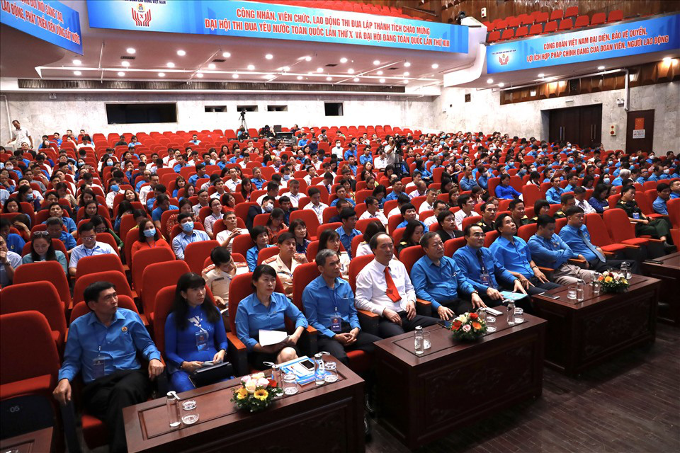 Khai mạc Đại hội Thi đua yêu nước trong CNVC-LĐ toàn quốc lần thứ X
