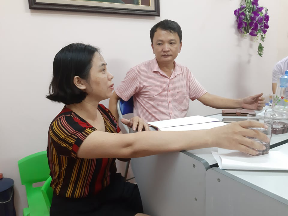 Chủ trường n&oacute;i g&igrave; về việc trẻ 5 tuổi bị ng&atilde; g&atilde;y tay từ s&aacute;ng tới trưa mới đưa đi viện? - Ảnh 1.