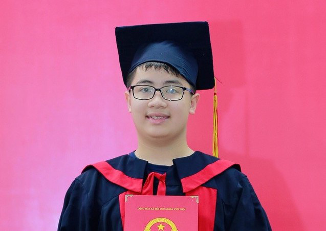 Nam sinh lớp 10 giành HCV Olympic Toán học quốc tế 2020