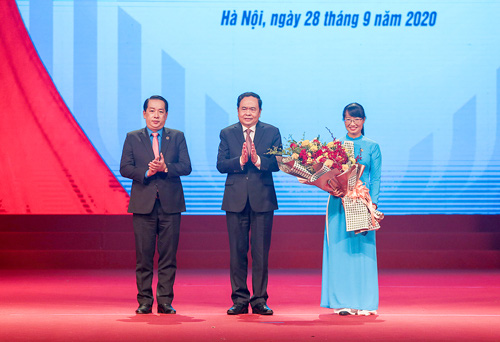 Họ đã sống, lao động và cống hiến