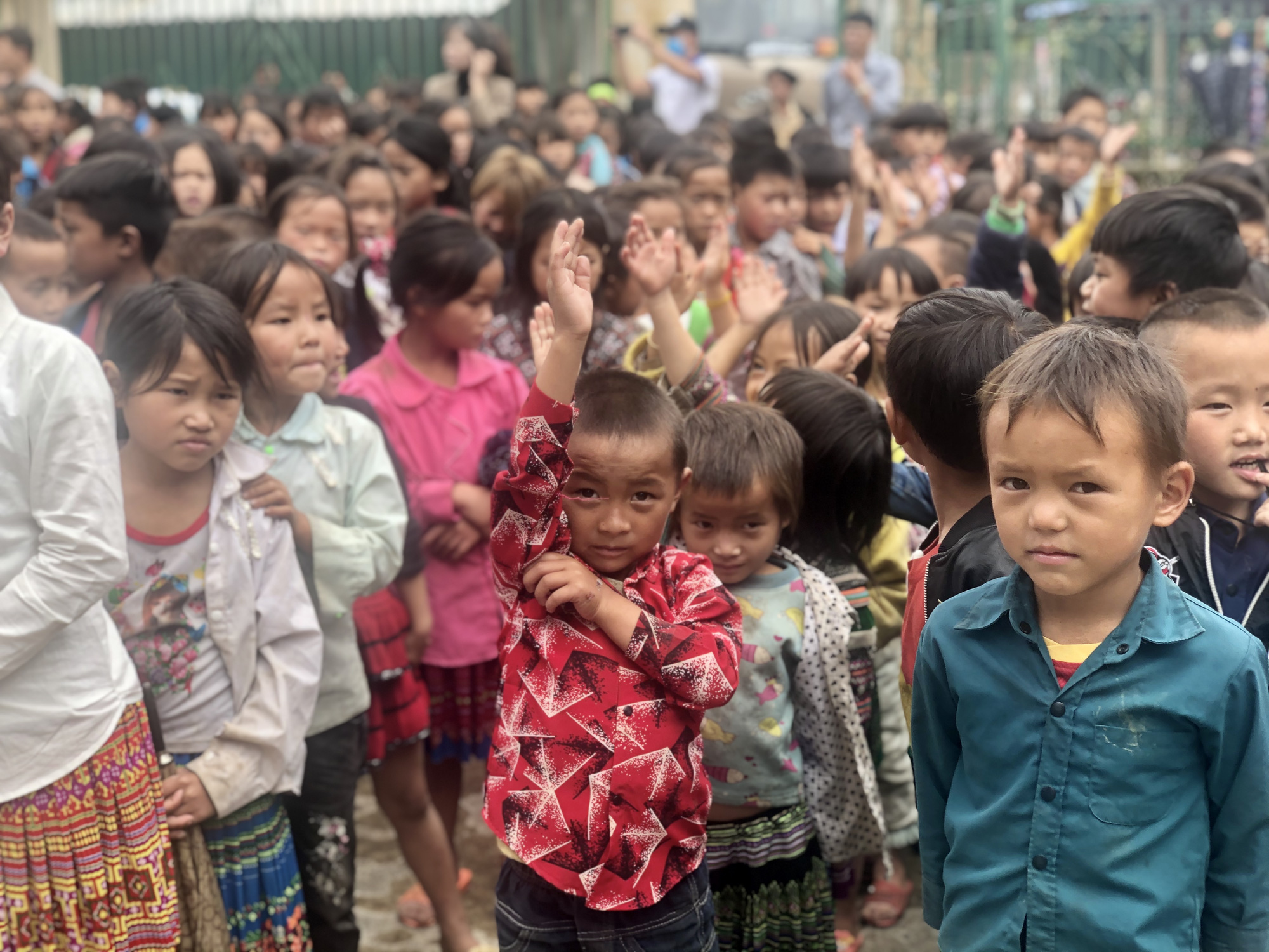 Đưa &aacute;nh s&aacute;ng văn h&oacute;a đọc đến với học sinh v&ugrave;ng cao - Ảnh 3.