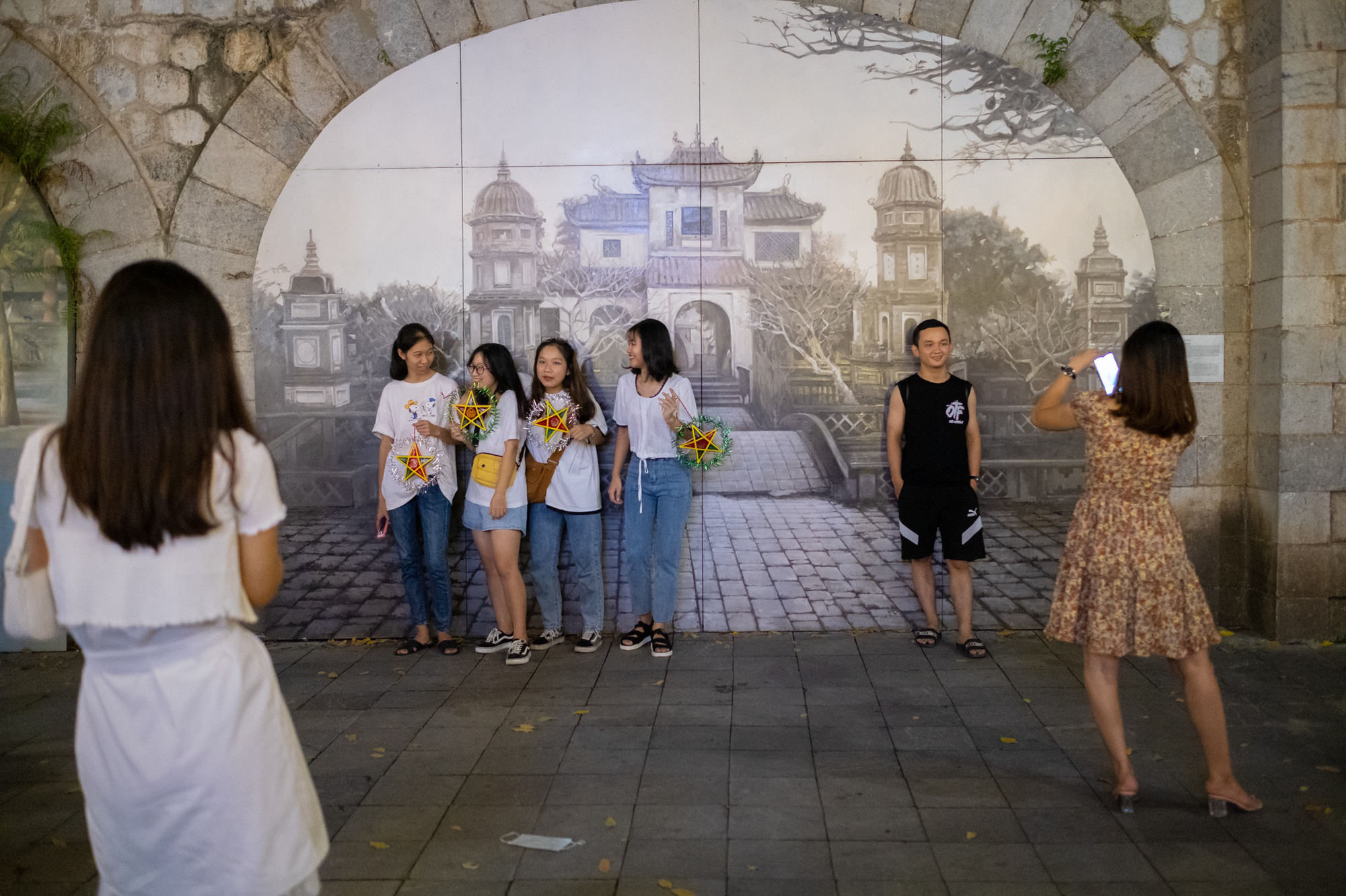 T&igrave;m về Trung Thu tuổi thơ ở phố cổ H&agrave; Nội - Ảnh 21.