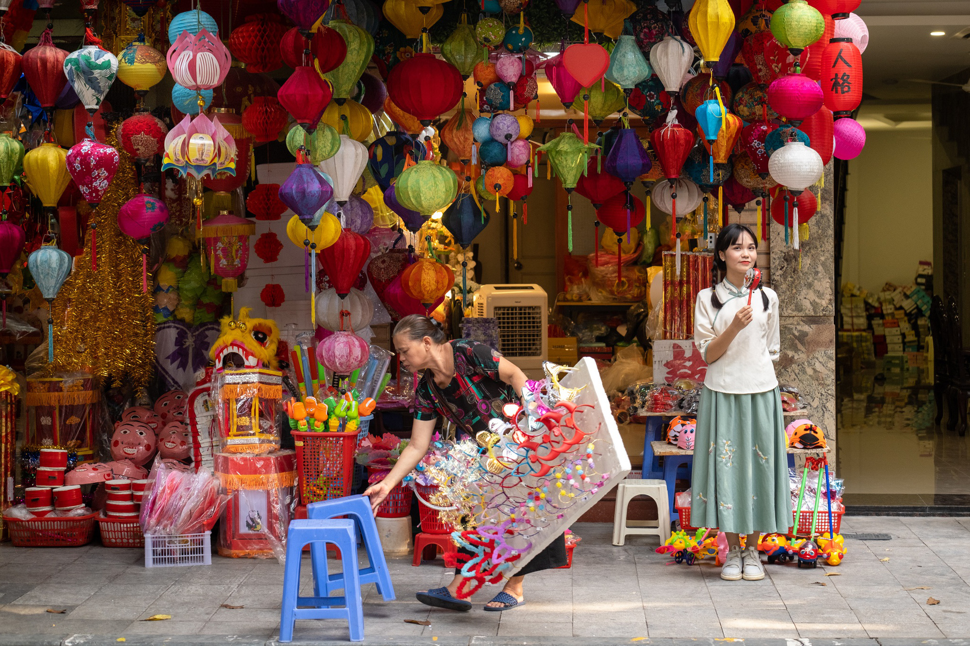 T&igrave;m về Trung Thu tuổi thơ ở phố cổ H&agrave; Nội - Ảnh 4.
