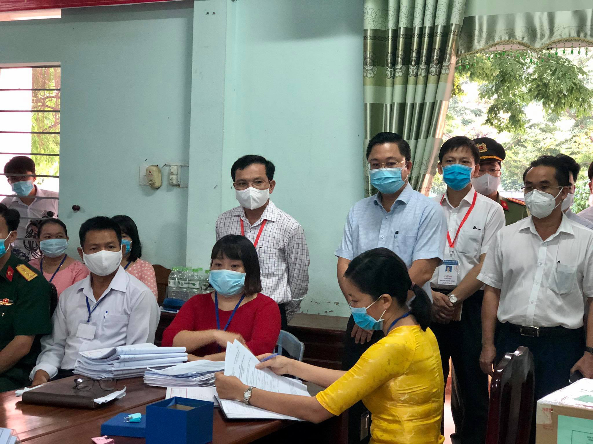 Bộ GD-ĐT: Đề thi đợt 2 vừa sức, thí sinh yên tâm - Ảnh 2.