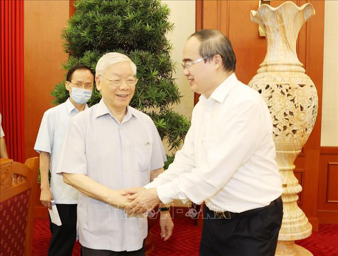 Tổng B&iacute; thư, Chủ tịch nước chủ tr&igrave; buổi l&agrave;m việc với Ban Thường vụ Th&agrave;nh ủy TP HCM - Ảnh 6.