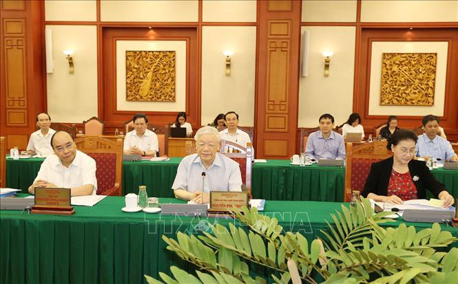 Tổng B&iacute; thư, Chủ tịch nước chủ tr&igrave; buổi l&agrave;m việc với Ban Thường vụ Th&agrave;nh ủy TP HCM - Ảnh 4.