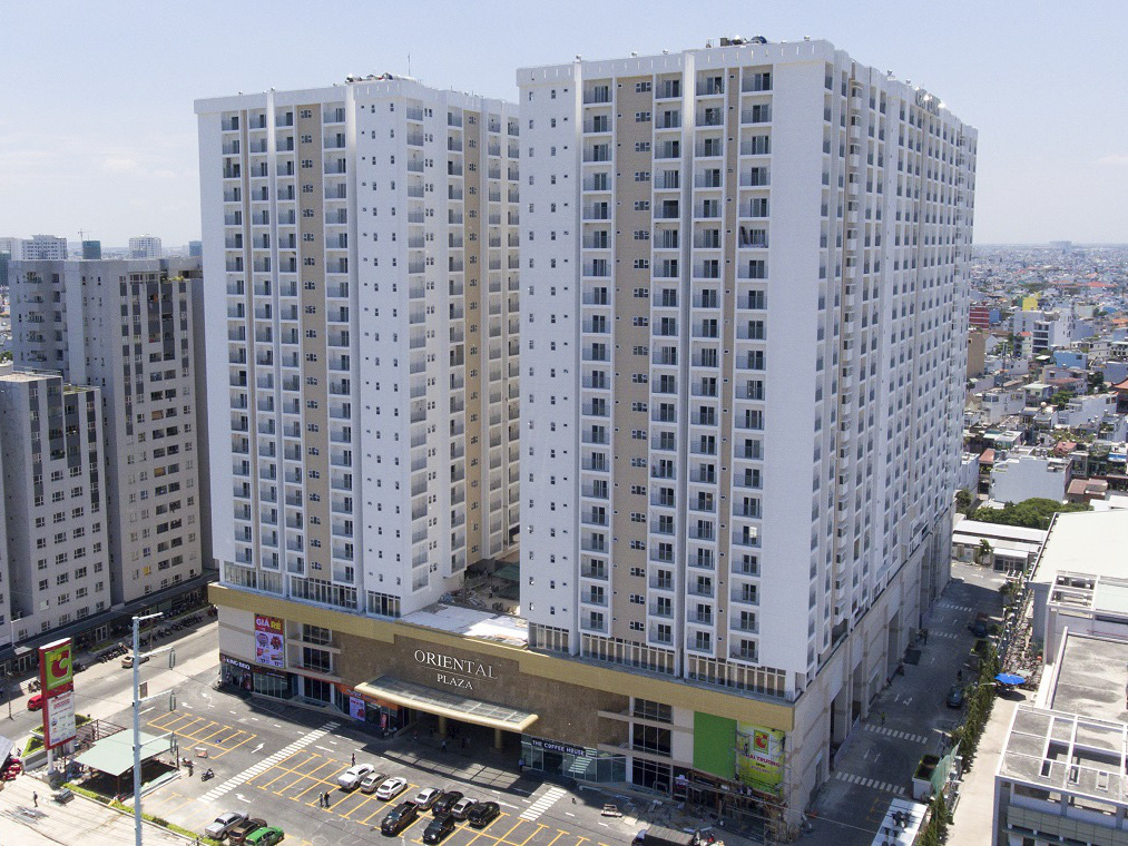 Kiến nghị cưỡng chế tháo dỡ 43 căn hộ, bãi xe trái phép... ở chung cư Oriental Plaza
