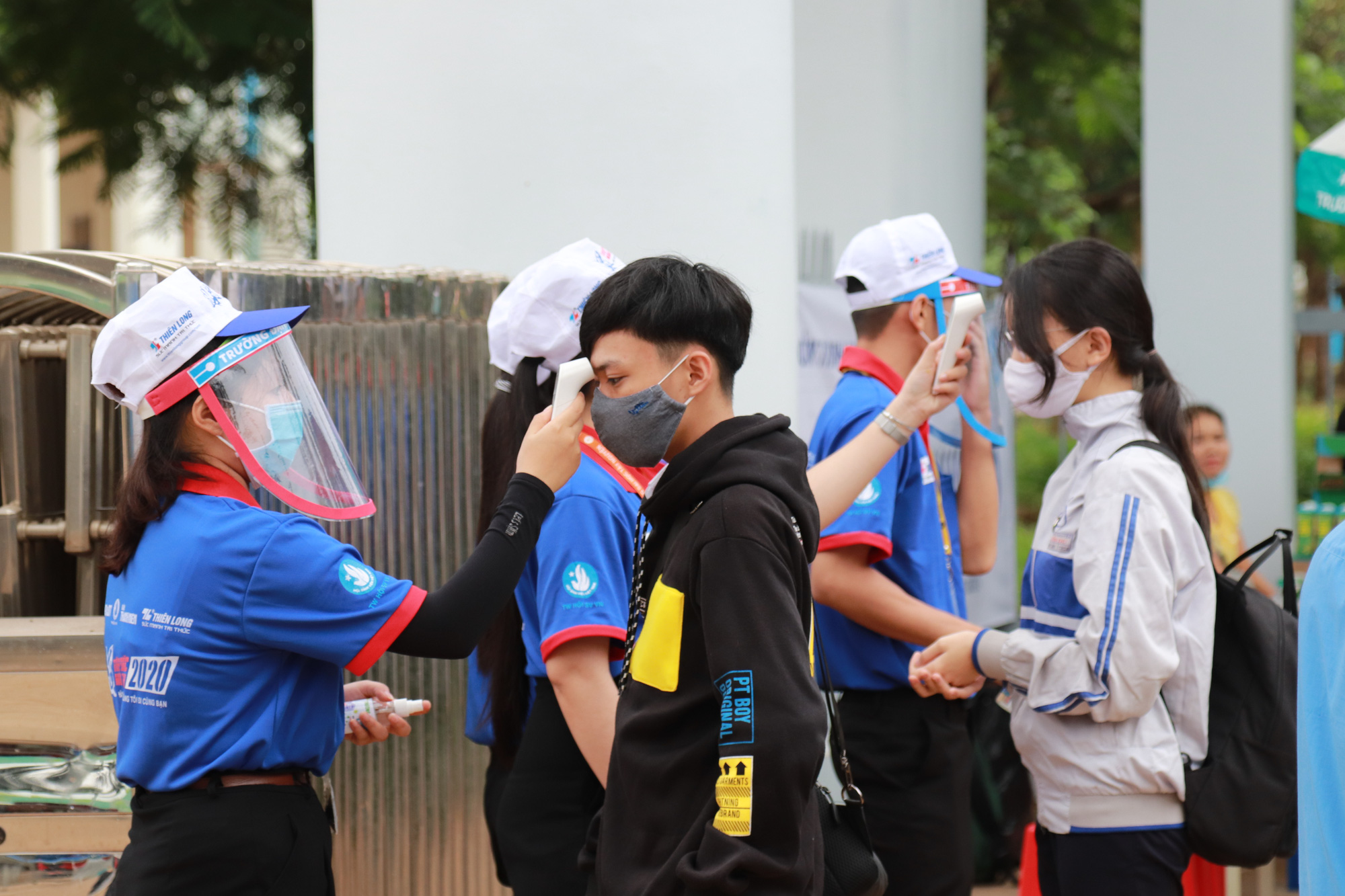 Thứ trưởng Bộ GD-ĐT Nguyễn Hữu Độ: Phải đảm bảo c&ocirc;ng bằng giữa 2 đợt thi - Ảnh 2.