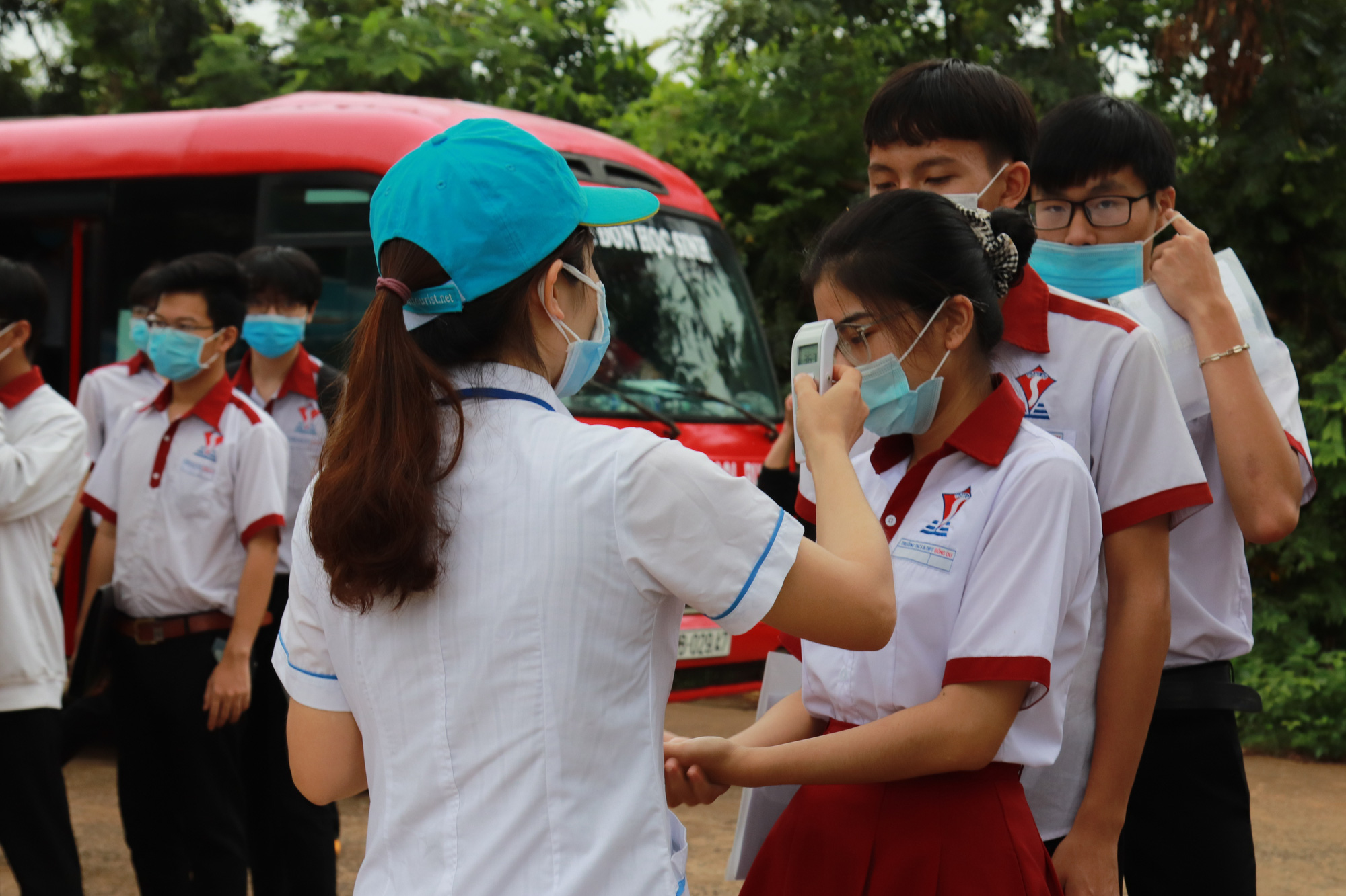 Thứ trưởng Bộ GD-ĐT Nguyễn Hữu Độ: Phải đảm bảo c&ocirc;ng bằng giữa 2 đợt thi - Ảnh 3.