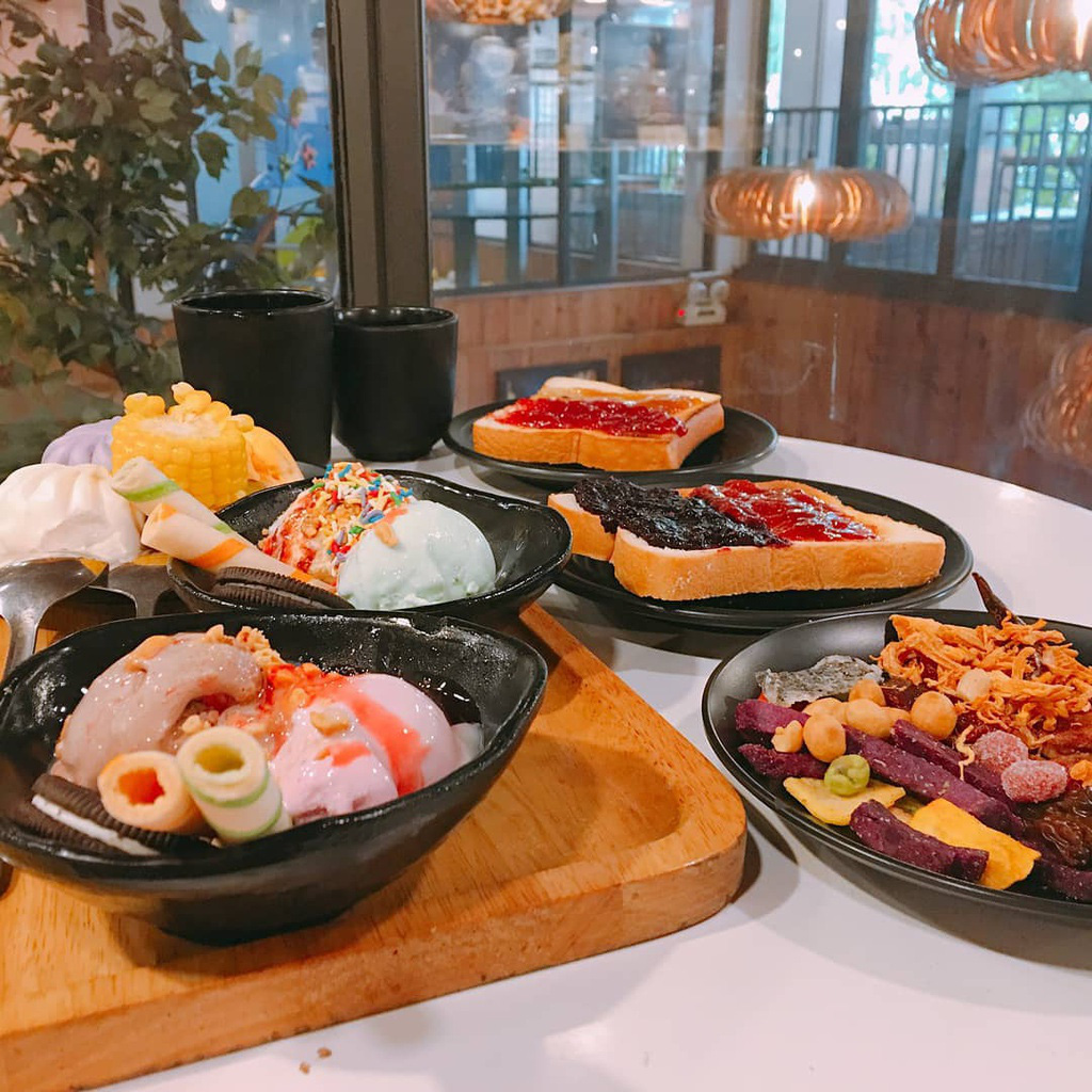 4 điểm ăn buffet gi&aacute; dưới 200.000 đồng tại TP HCM - Ảnh 16.
