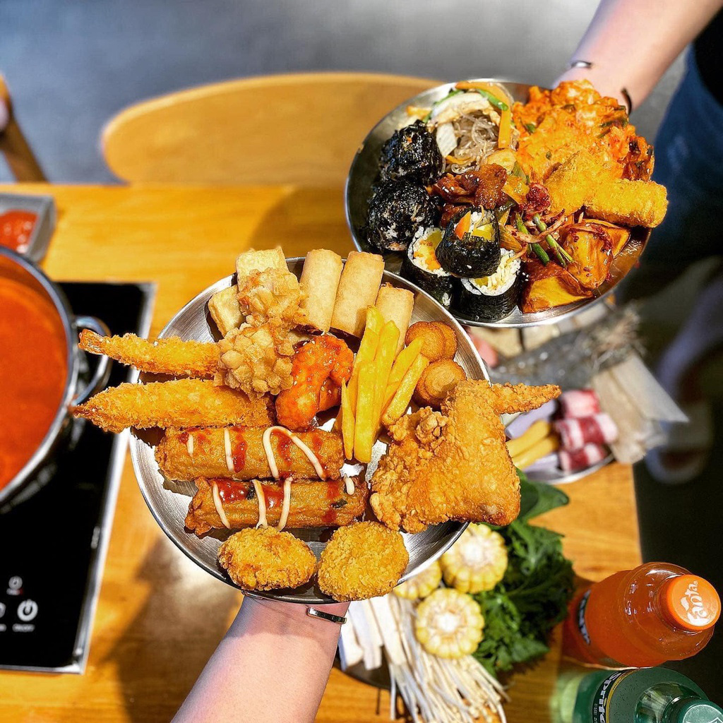 4 điểm ăn buffet gi&aacute; dưới 200.000 đồng tại TP HCM - Ảnh 4.