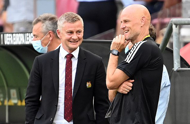 Van de Beek k&yacute; hợp đồng ch&iacute;nh thức, fan Man United vỡ &ograve;a hạnh ph&uacute;c - Ảnh 5.