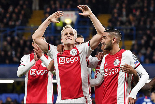 Van de Beek k&yacute; hợp đồng ch&iacute;nh thức, fan Man United vỡ &ograve;a hạnh ph&uacute;c - Ảnh 4.