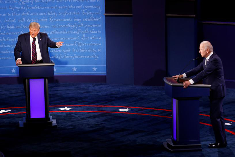 Ông Biden mạnh mẽ bất ngờ trong cuộc tranh luận với Tổng thống Trump