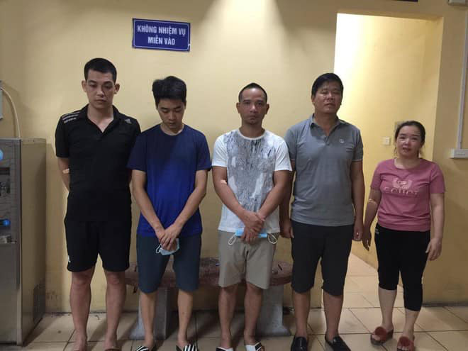 Bắt đại gia trong đường d&acirc;y đ&aacute;nh bạc 1.000 tỉ đồng trưng b&agrave;y trực thăng tr&ecirc;n n&oacute;c nh&agrave; - Ảnh 1.