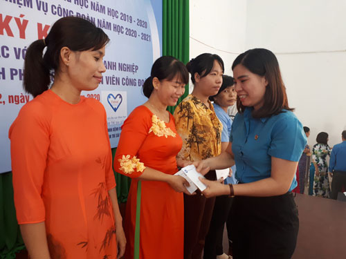 Chăm lo thiết thực cho đội ngũ giáo viên