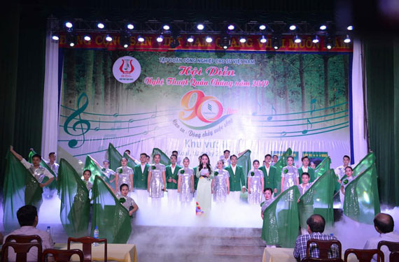 G&acirc;y quỹ x&acirc;y dựng l&agrave;ng c&ocirc;ng nh&acirc;n cao su - Ảnh 1.