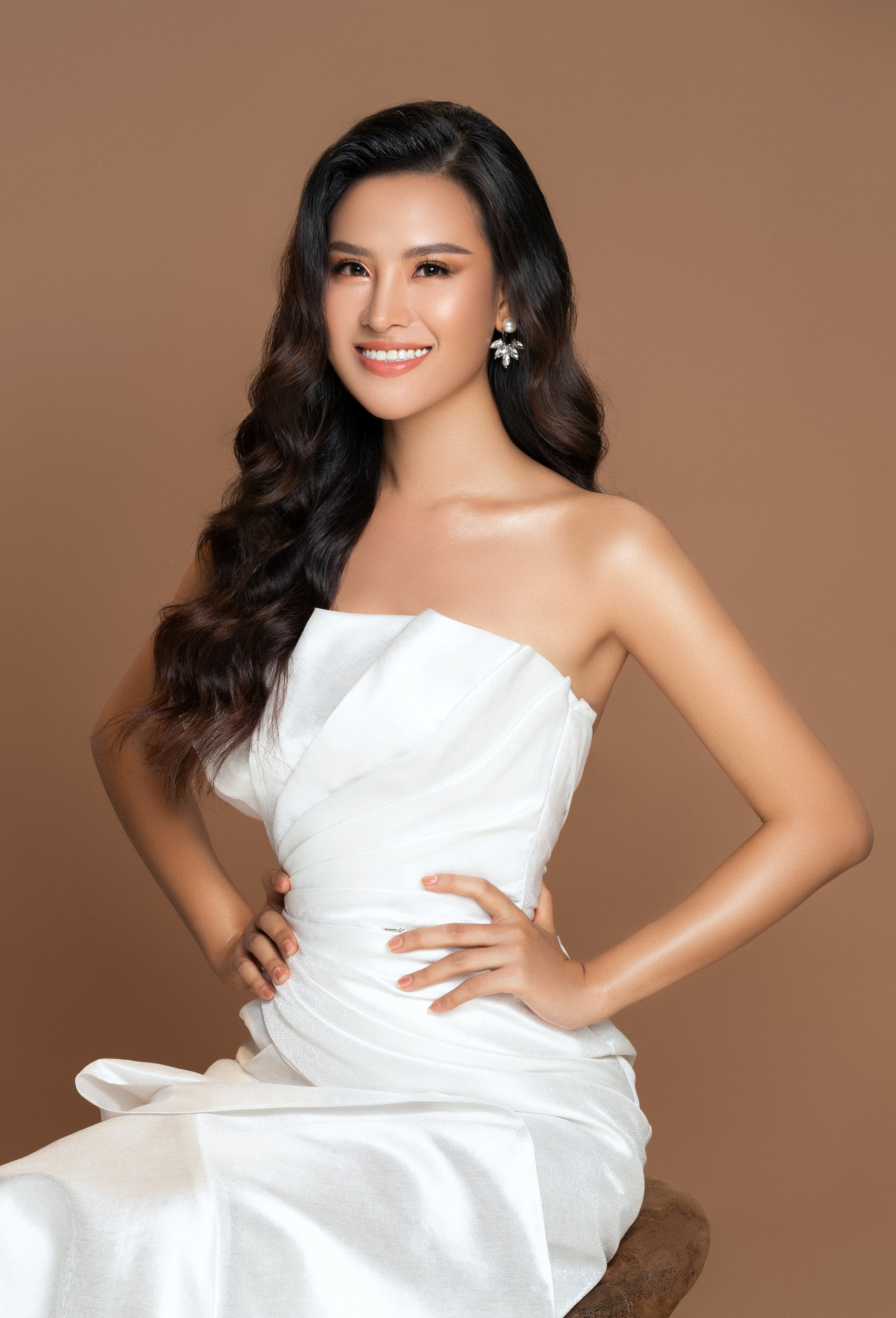 Người đẹp nào không thi nhưng vẫn là Hoa hậu Trái Đất Việt Nam? - Ảnh 1.