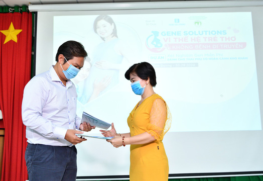 Thai phụ c&oacute; ho&agrave;n cảnh kh&oacute; khăn ở B&igrave;nh Dương, C&agrave; Mau được x&eacute;t nghiệm gen miễn ph&iacute; - Ảnh 1.