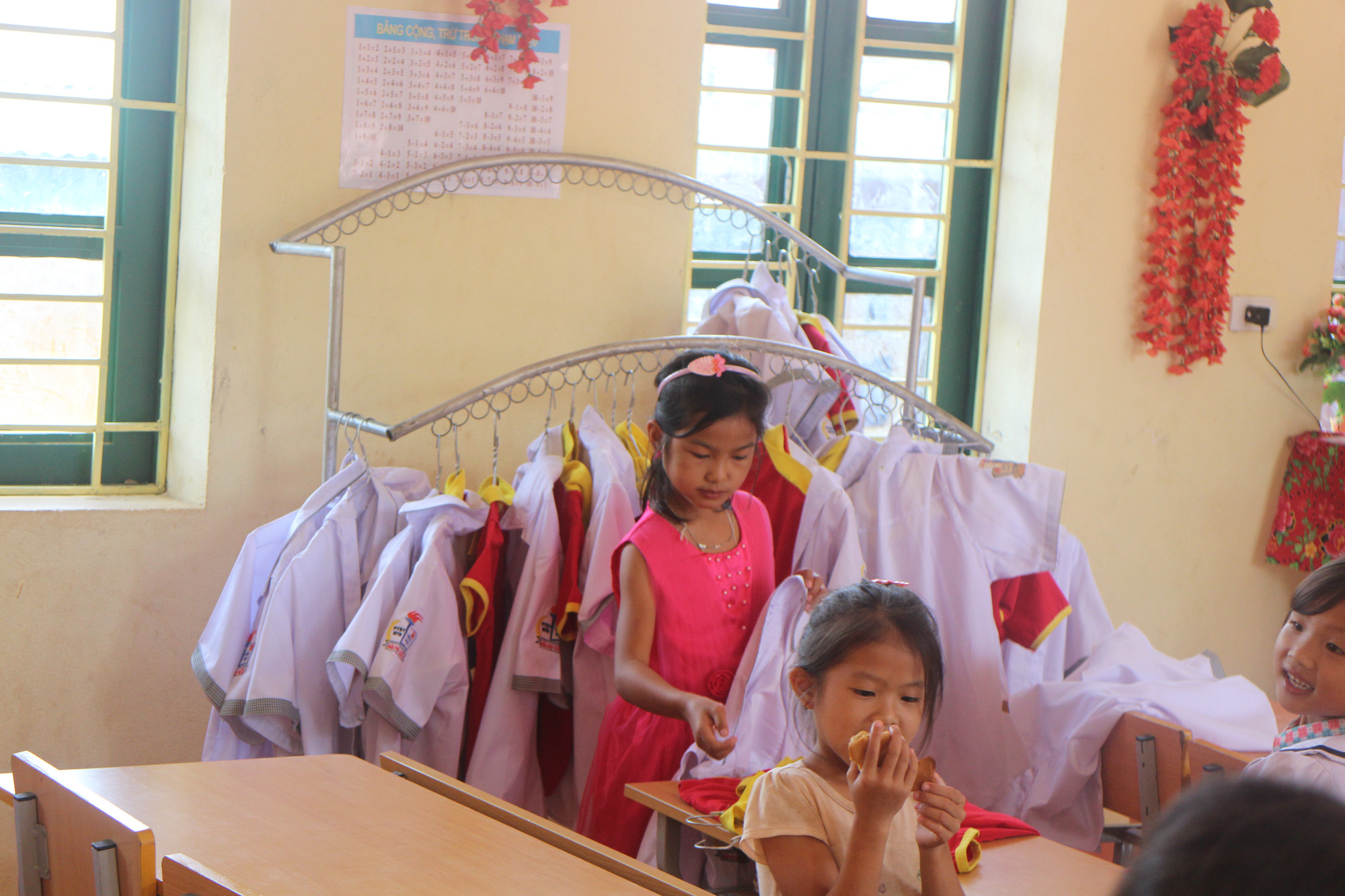 Những học sinh chưa từng gọi tên bánh trung thu - Ảnh 20.