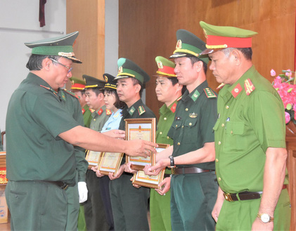 200 cán bộ, chiến sĩ phá đường dây ma tuý cực lớn từ Cảng Cát Lái đi Hàn Quốc