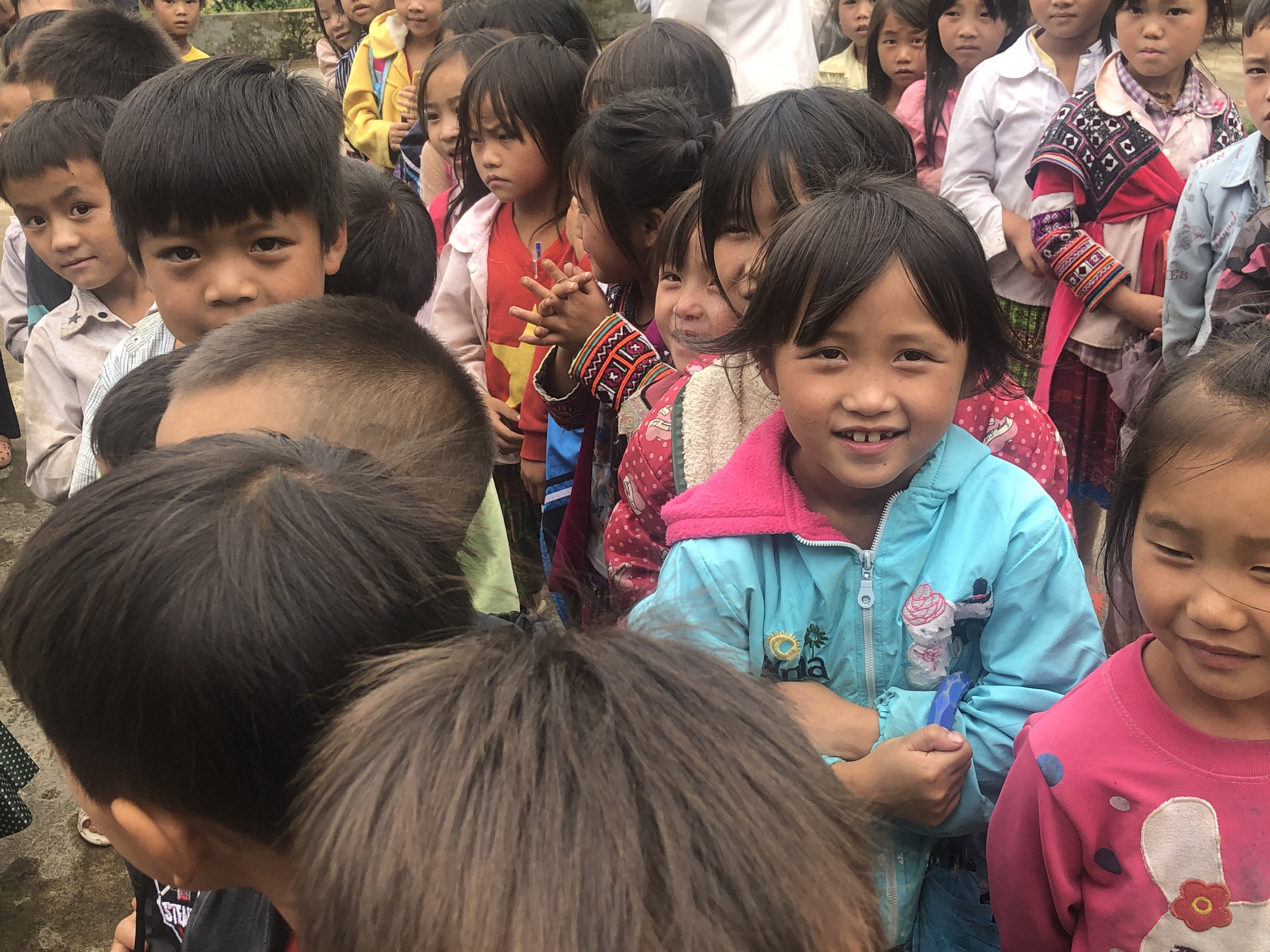 Những học sinh chưa từng gọi tên bánh trung thu - Ảnh 1.