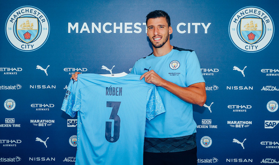Man City chờ bom tấn Ruben Dias, b&oacute;ng đ&aacute; Anh đ&oacute;n n&agrave;ng WAGs xinh như mộng - Ảnh 3.