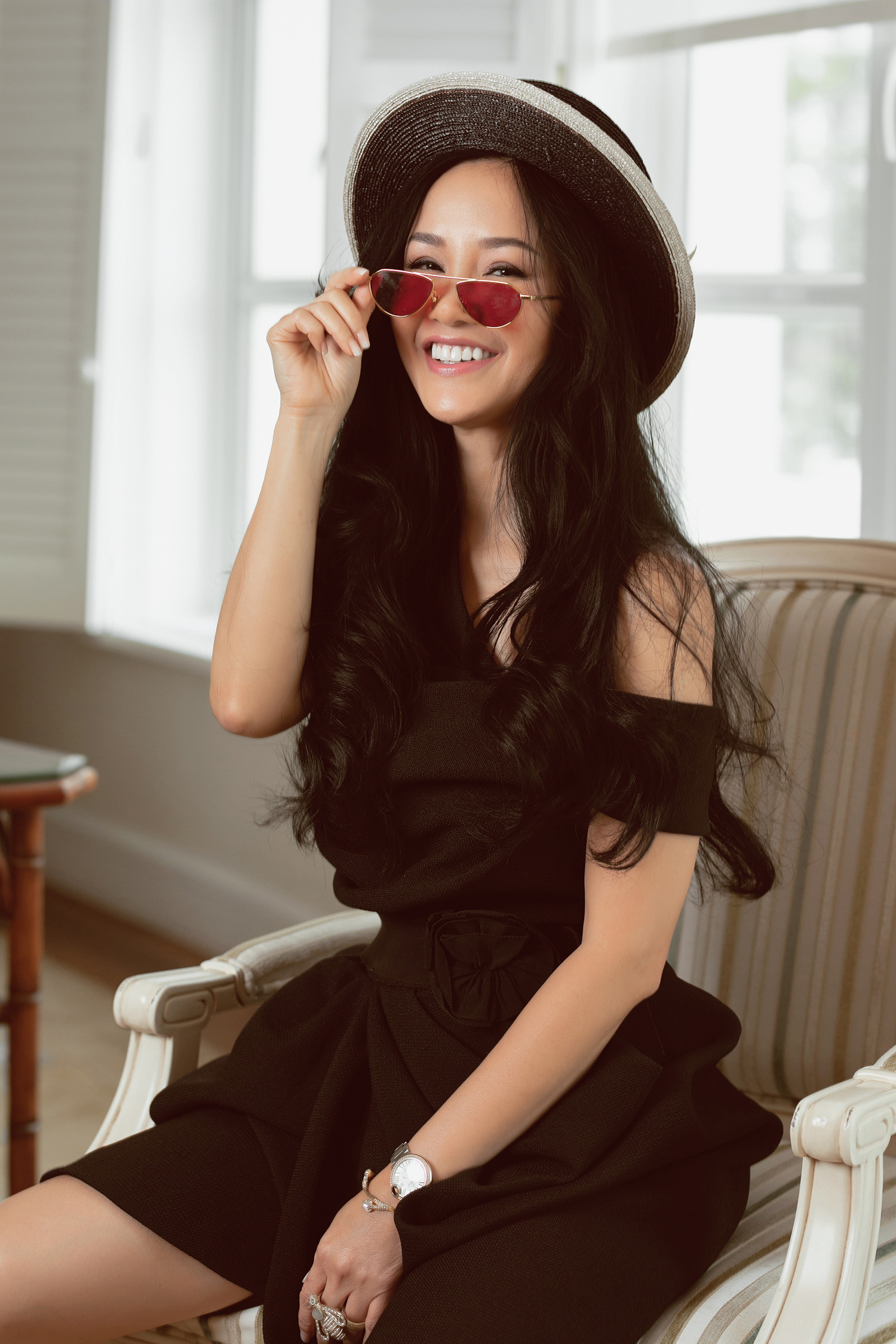 Diva Hồng Nhung xuất hiện rạng rỡ sau thời gian cách ly - Ảnh 2.