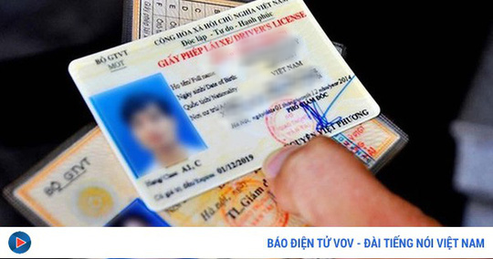 Chi tiết 28 hành vi vi phạm giao thông sẽ bị trừ điểm giấy phép lái xe