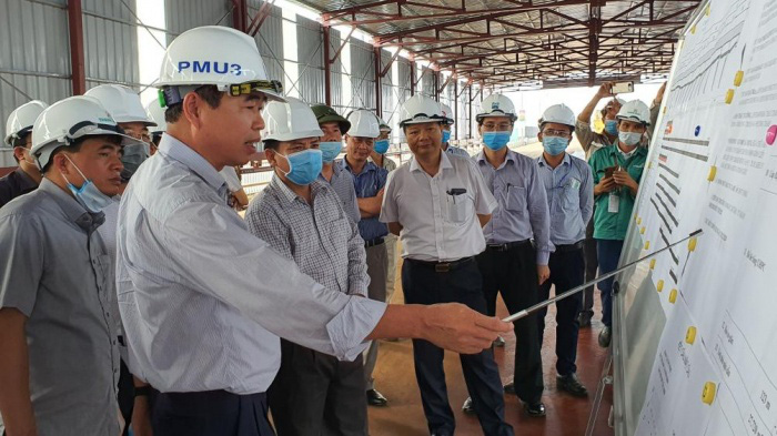 Tổng cục Đường bộ nói gì về vụ chuyên gia Trung Quốc sửa cầu Thăng Long?