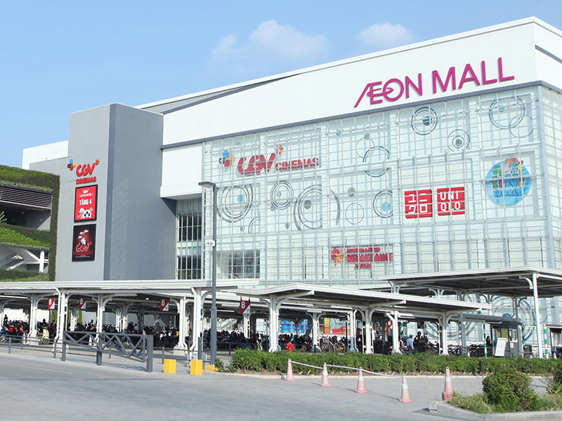 Uniqlo mở thêm 2 cửa hàng thời trang ở Hà Nội
