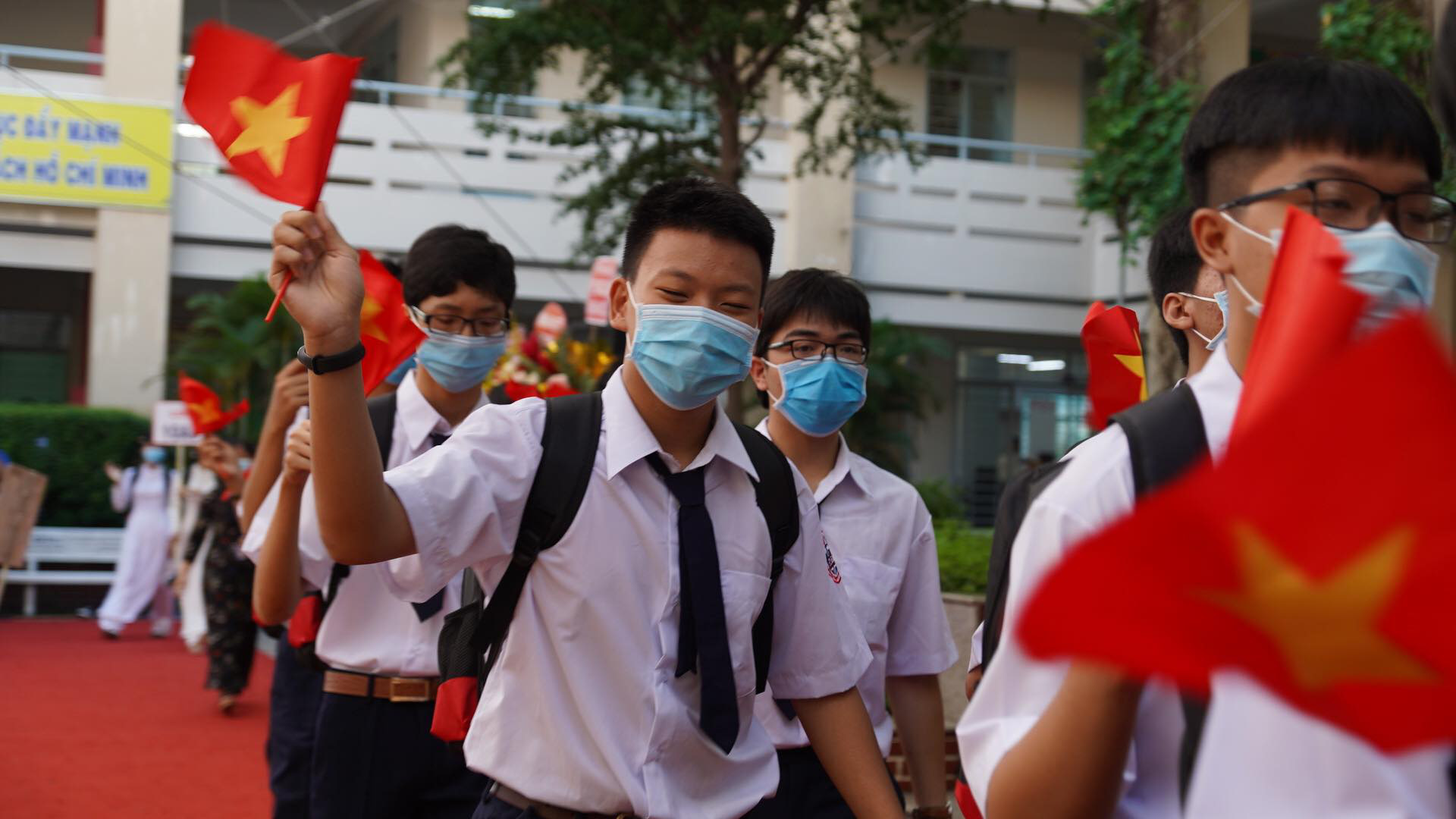 Khai trường, đ&oacute;n năm học nhiều đổi mới - Ảnh 7.