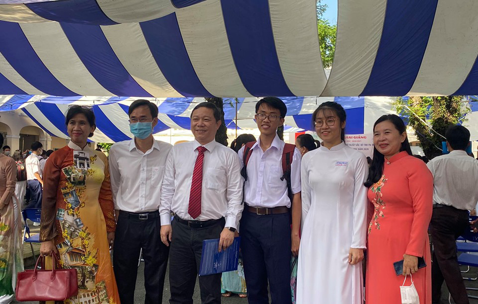 Khai trường, đ&oacute;n năm học nhiều đổi mới - Ảnh 25.