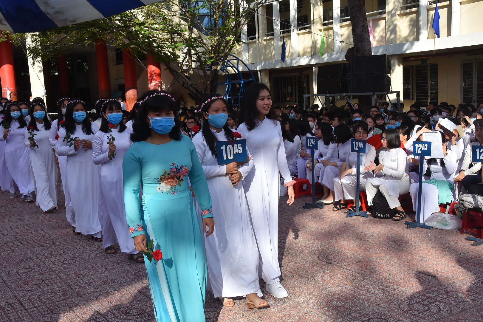 Khai trường, đ&oacute;n năm học nhiều đổi mới - Ảnh 16.