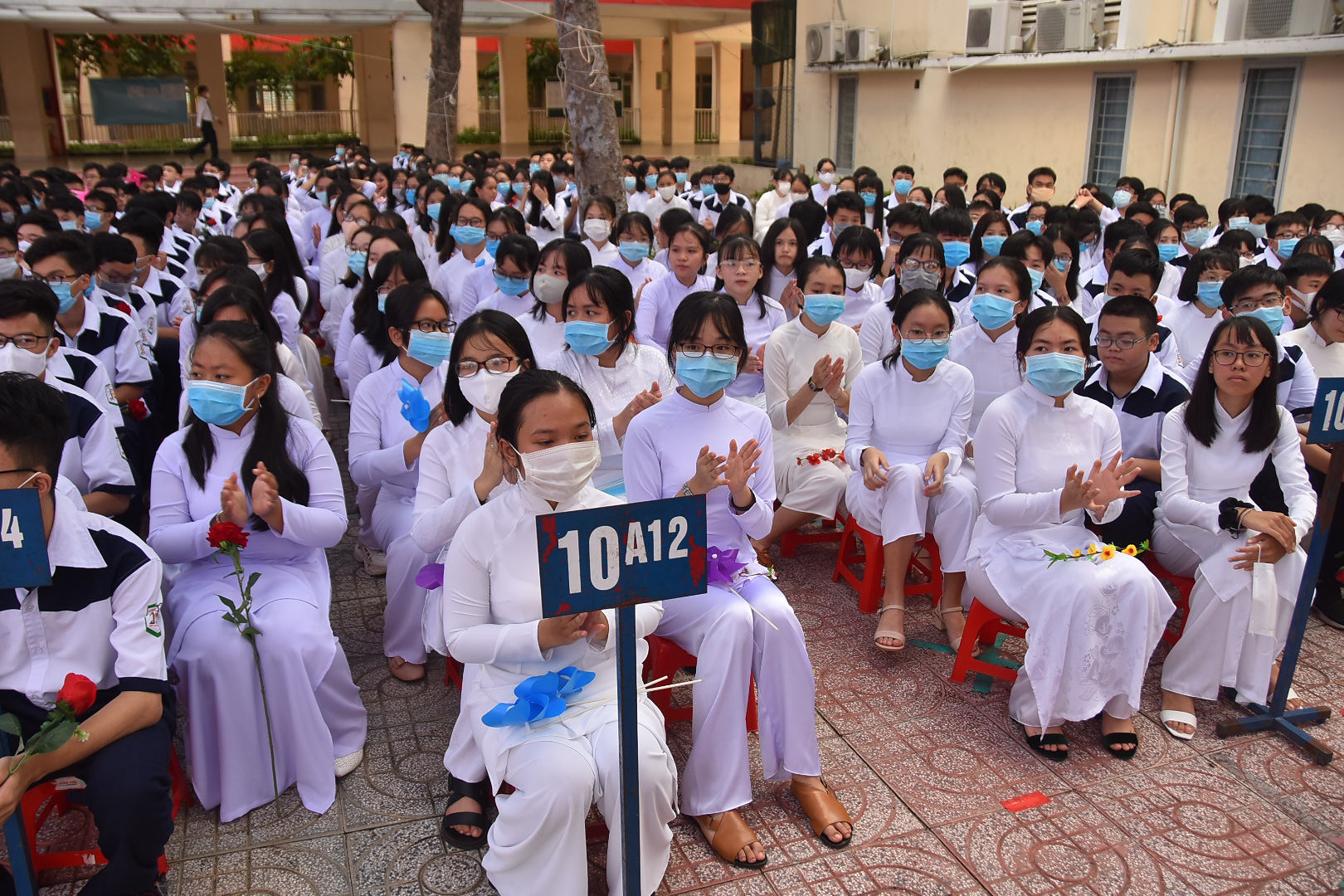 Khai trường, đ&oacute;n năm học nhiều đổi mới - Ảnh 18.