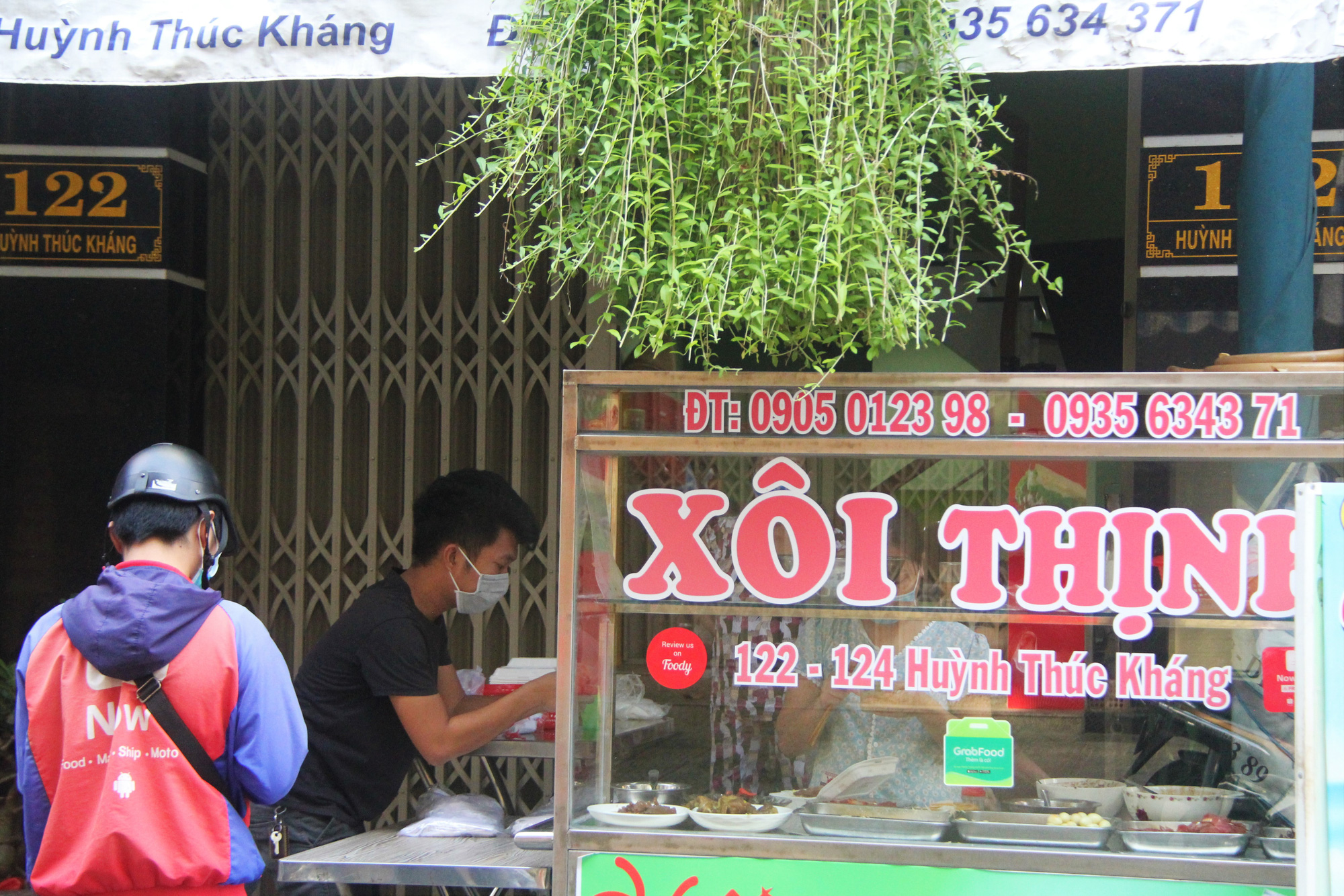 Đà Nẵng: Hàng quán ăn uống nhộn nhịp trở lại trong ngày đầu nới lỏng giãn cách - Ảnh 6.