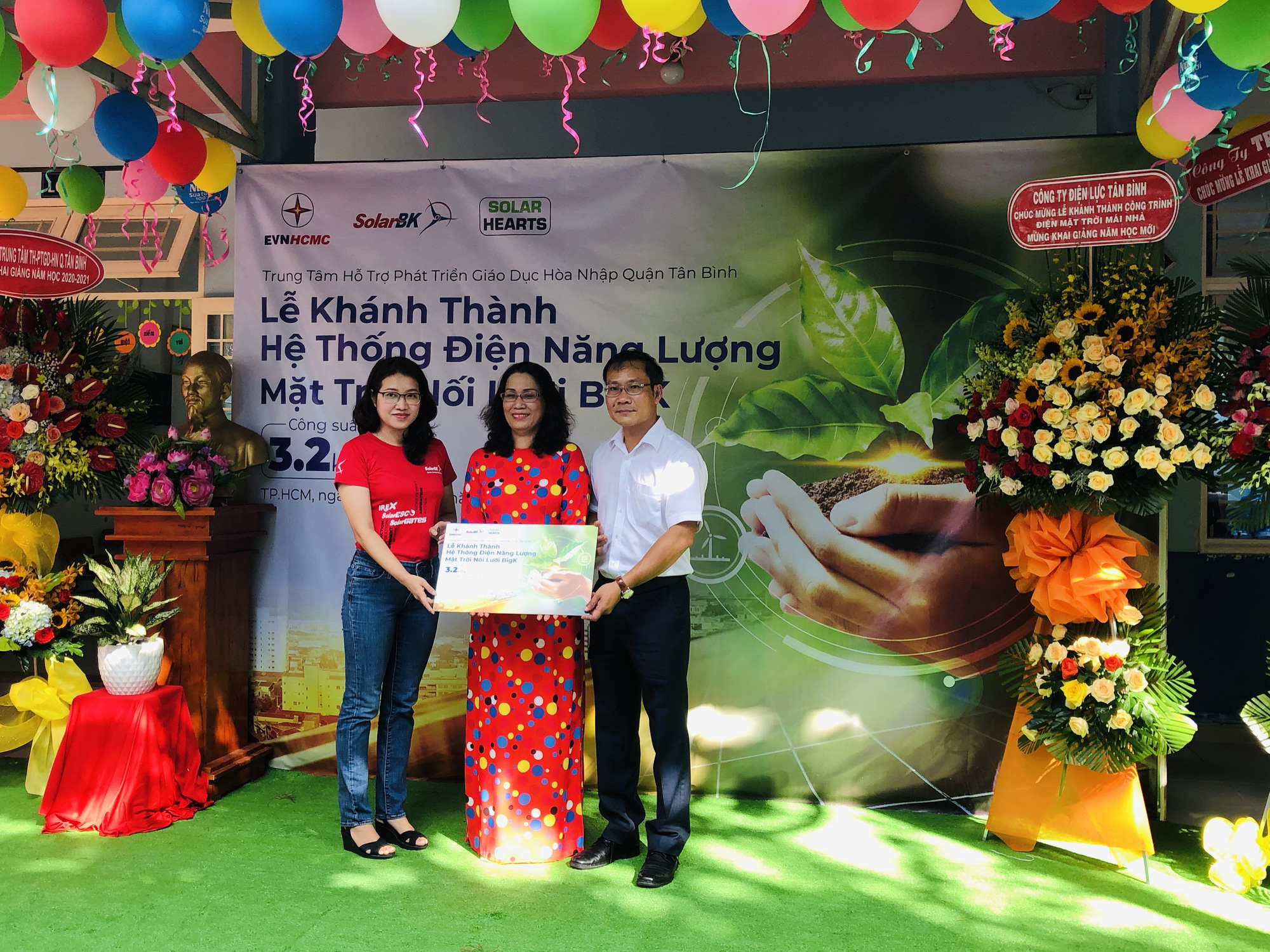 Trung tâm hỗ trợ phát triển giáo dục hòa nhập Tân Bình được tặng hệ thống điện mặt trời mái nhà