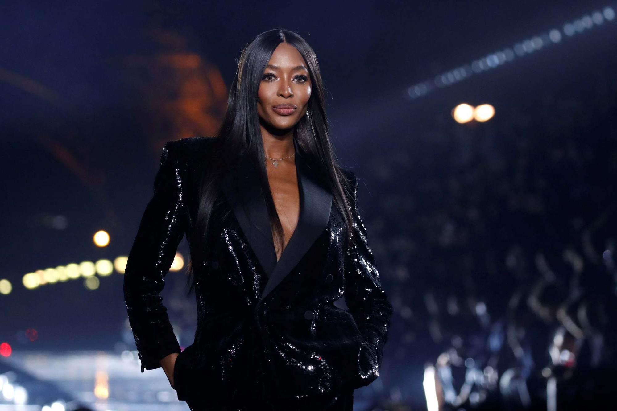 “Báo đen” Naomi Campbell bị tình cũ đại gia kiện đòi tiền - Ảnh 3.