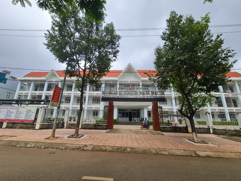 Cán bộ Thanh tra tỉnh Đắk Nông đột tử khi đang làm bài thi