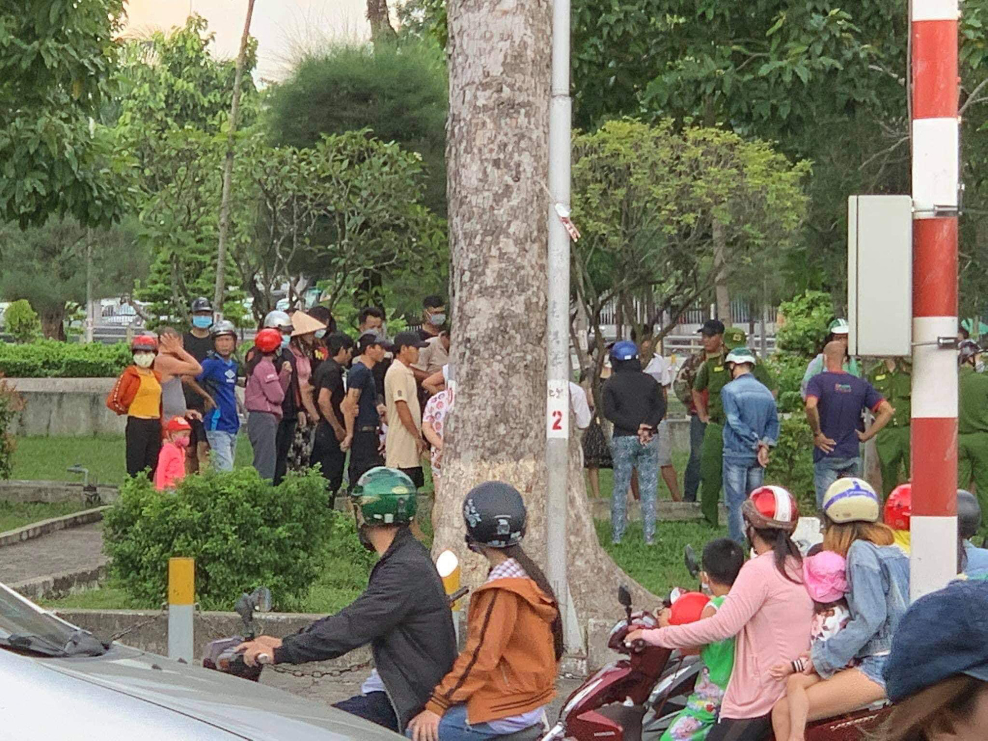 Lời qua tiếng lại, nam thanh niên bị chém chết ở công viên Tam Hiệp - Biên Hòa