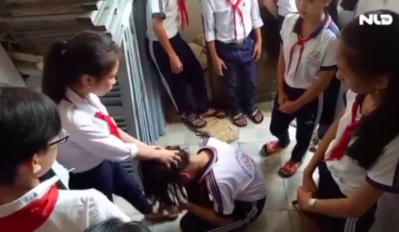 Học sinh đánh nhau sẽ không còn bị "đuổi học"?