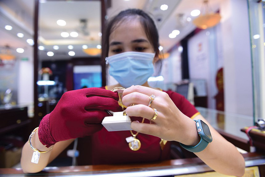 Giá vàng chờ “con sóng” mới
