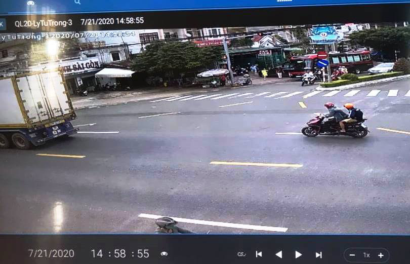 Bắt nh&oacute;m ch&eacute;m thu&ecirc; kh&eacute;t tiếng ở L&acirc;m Đồng - Ảnh 4.
