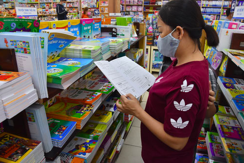 Thanh tra, kiểm tra việc mua SGK, sách tham khảo trong trường học
