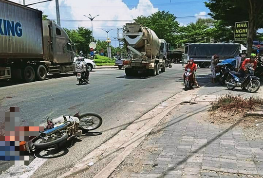 Ninh Thuận: Thăm bệnh, bị xe bồn cán, 1 người chết, 1 người bị thương