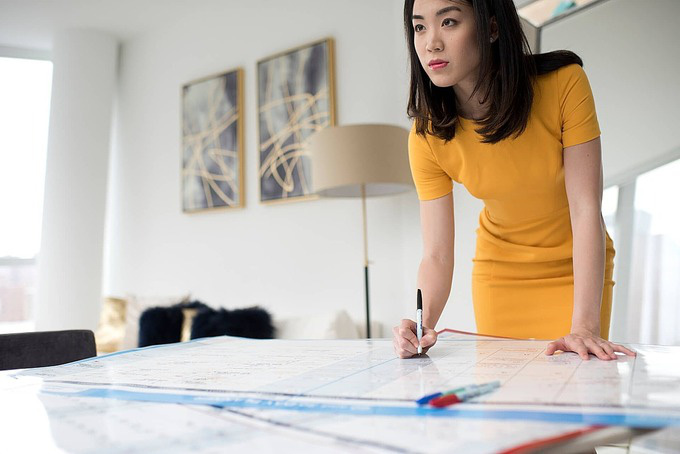 Thủ thuật biến c&ocirc; g&aacute;i nh&uacute;t nh&aacute;t th&agrave;nh chủ doanh nghiệp triệu đ&ocirc; - Ảnh 2.