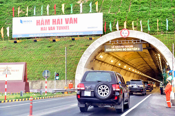 Nguy cơ đóng cửa hầm Hải Vân 2: Chủ đầu tư ra yêu sách?
